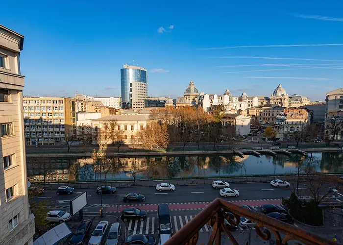 Golden View - Breathtaking Location - Center * Boekarest