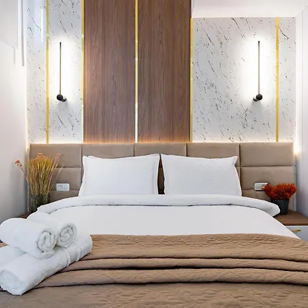 Golden View - Breathtaking Location - Center *