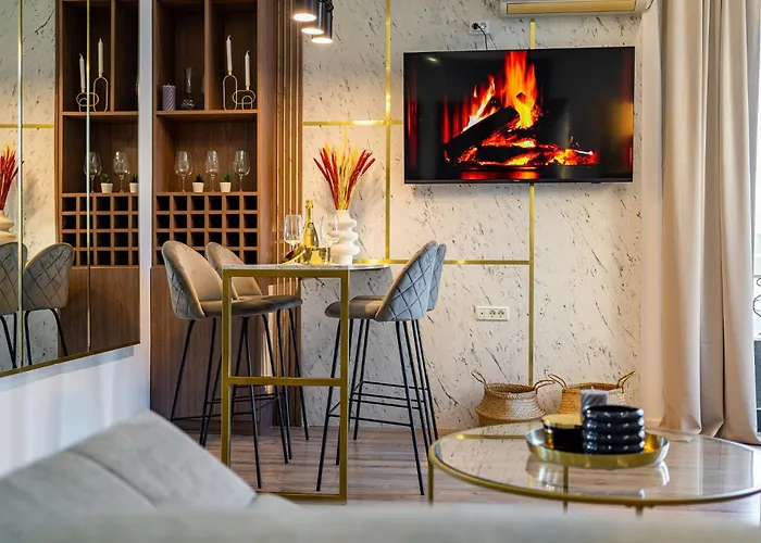 Golden View - Breathtaking Location - Center شقة