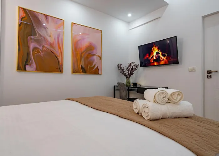 Golden View - Breathtaking Location - Center Bukarest