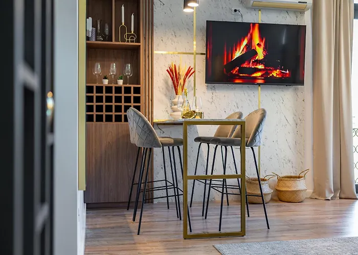 Lägenhet Golden View - Breathtaking Location - Center Bukarest