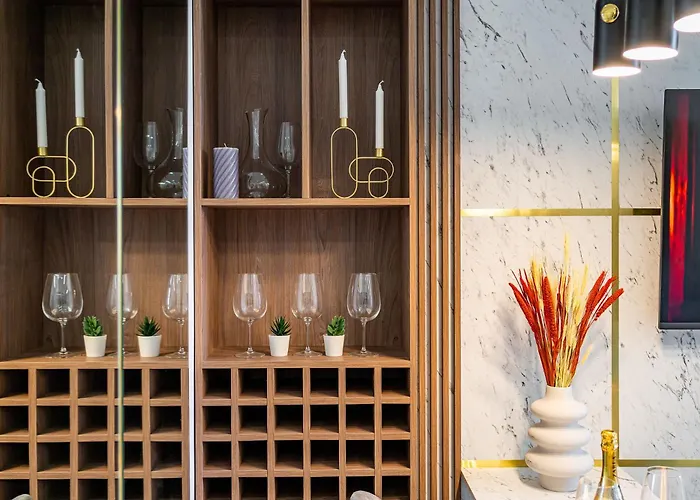 Golden View - Breathtaking Location - Center *