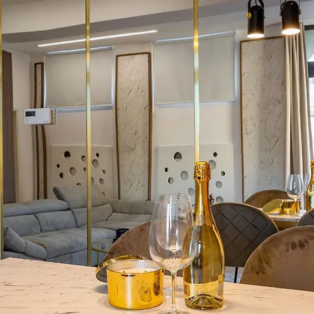 Golden View - Breathtaking Location - Center 公寓 布加勒斯特