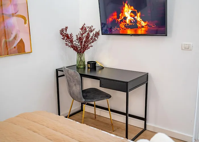 Golden View - Breathtaking Location - Center Apartament