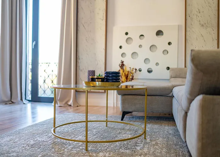 Golden View - Breathtaking Location - Center Apartament *